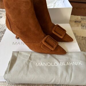 Manolo Blahnik Women's Tan Suede Boots
